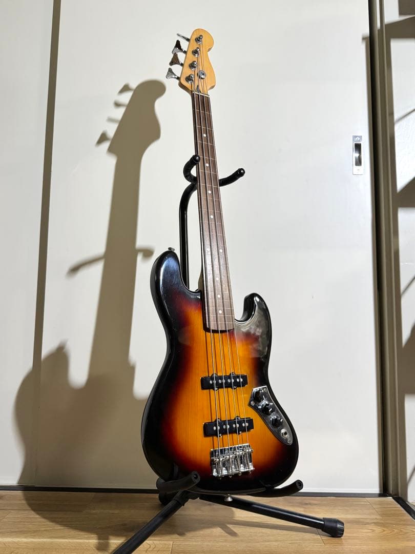 Ikebe Compact Series フレットレスジャズベース