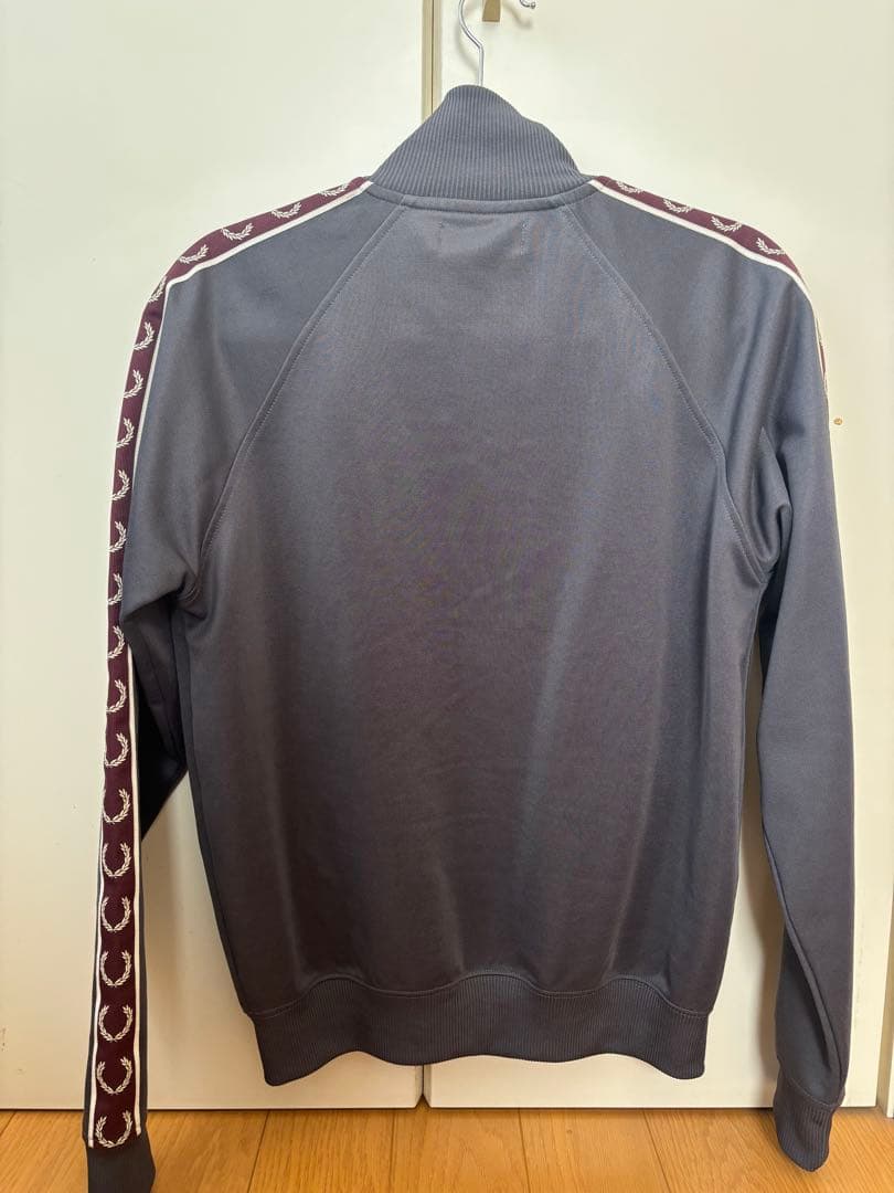 Fred Perry トラックジャケット グレー
