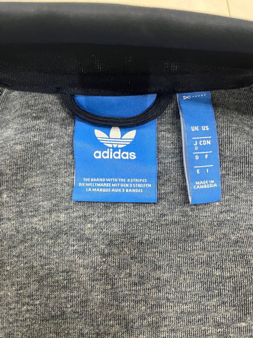 【adidas】アディダス 刺繍 トレフォイルロゴ SST ジャージ XL 紺