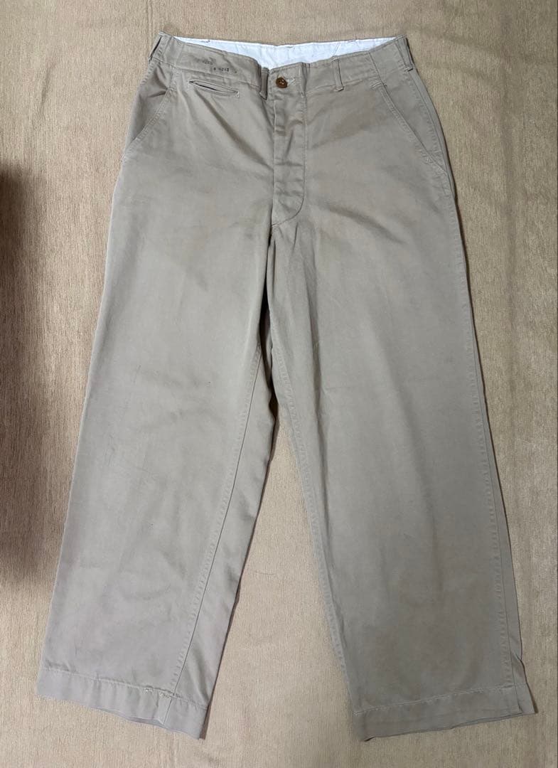 40's U.S.ARMY チノパンツ　尿素ボタン　両玉縁　細ベルトループ　実物