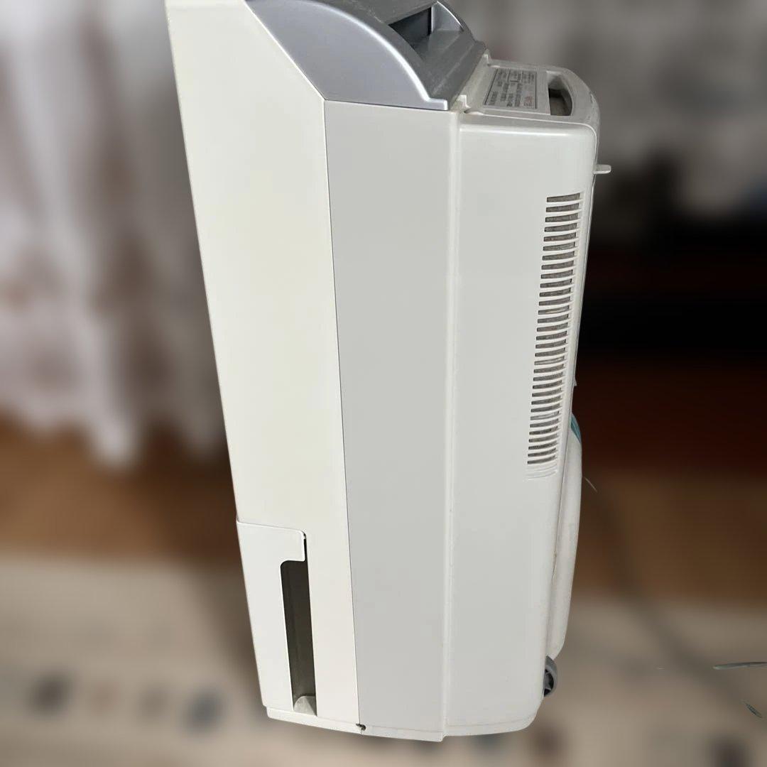 SHARP衣類乾燥除湿機 2004年製 DW-R18CX-排水タンク容量6L