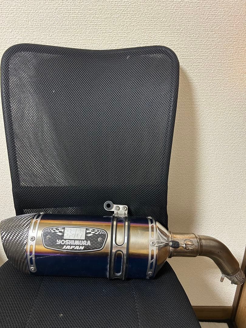 ヨシムラマフラー　グロム　jc61 前期