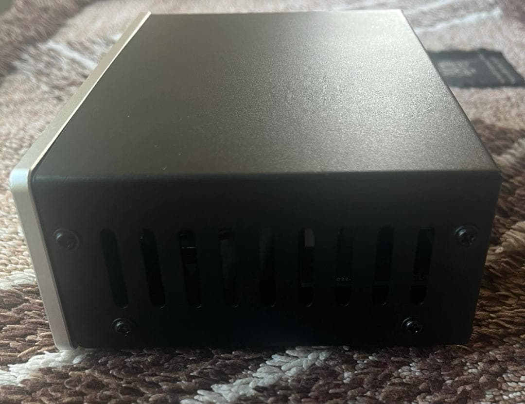 Douk Audio VU メーター