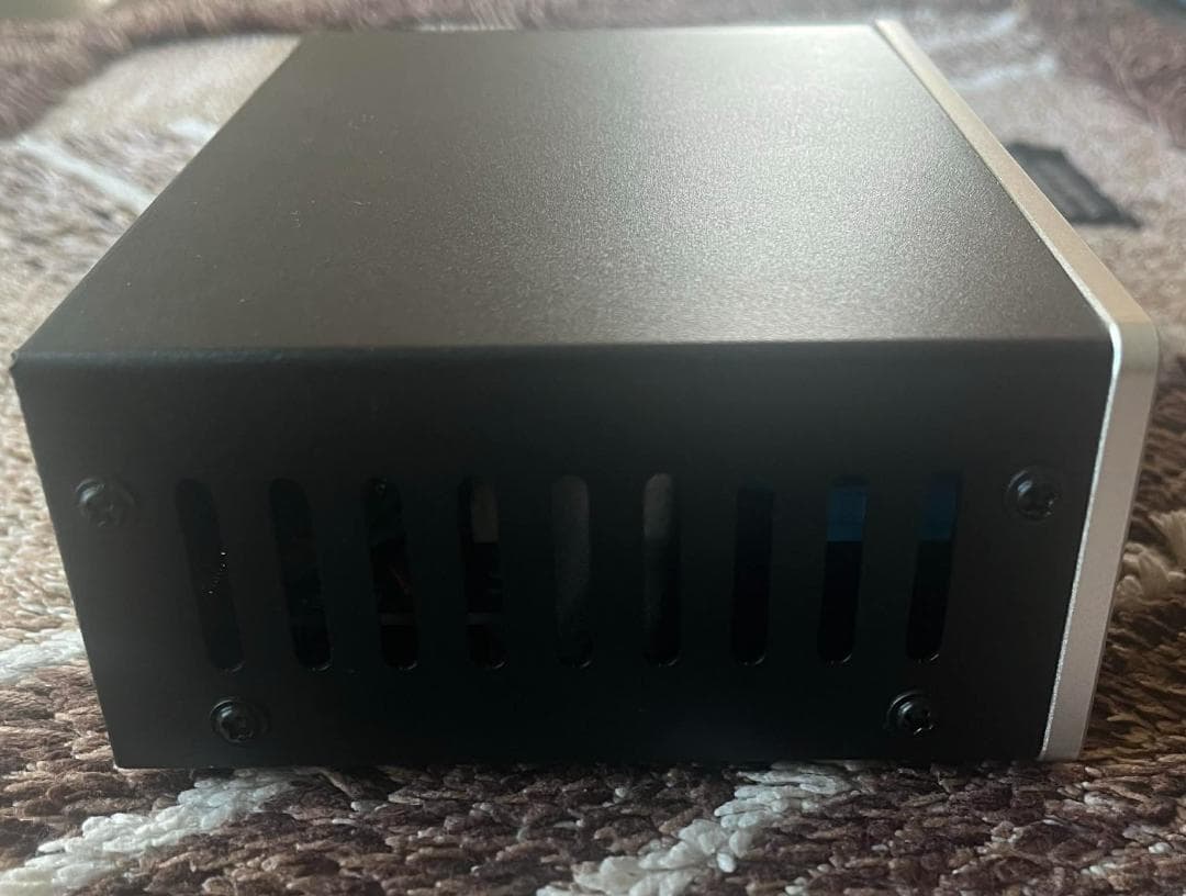 Douk Audio VU メーター