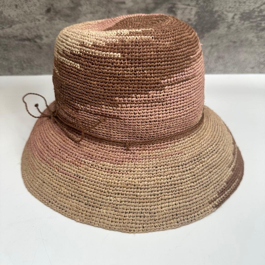 美品★ ヘレンカミンスキーHELEN KAMINSKI麦わら帽子 ロゴ金具