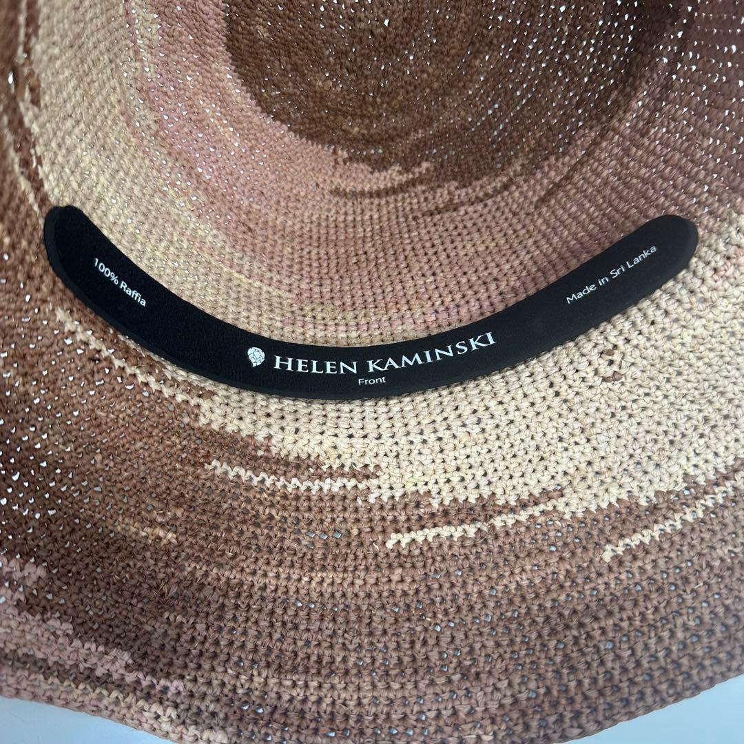 美品★ ヘレンカミンスキーHELEN KAMINSKI麦わら帽子 ロゴ金具