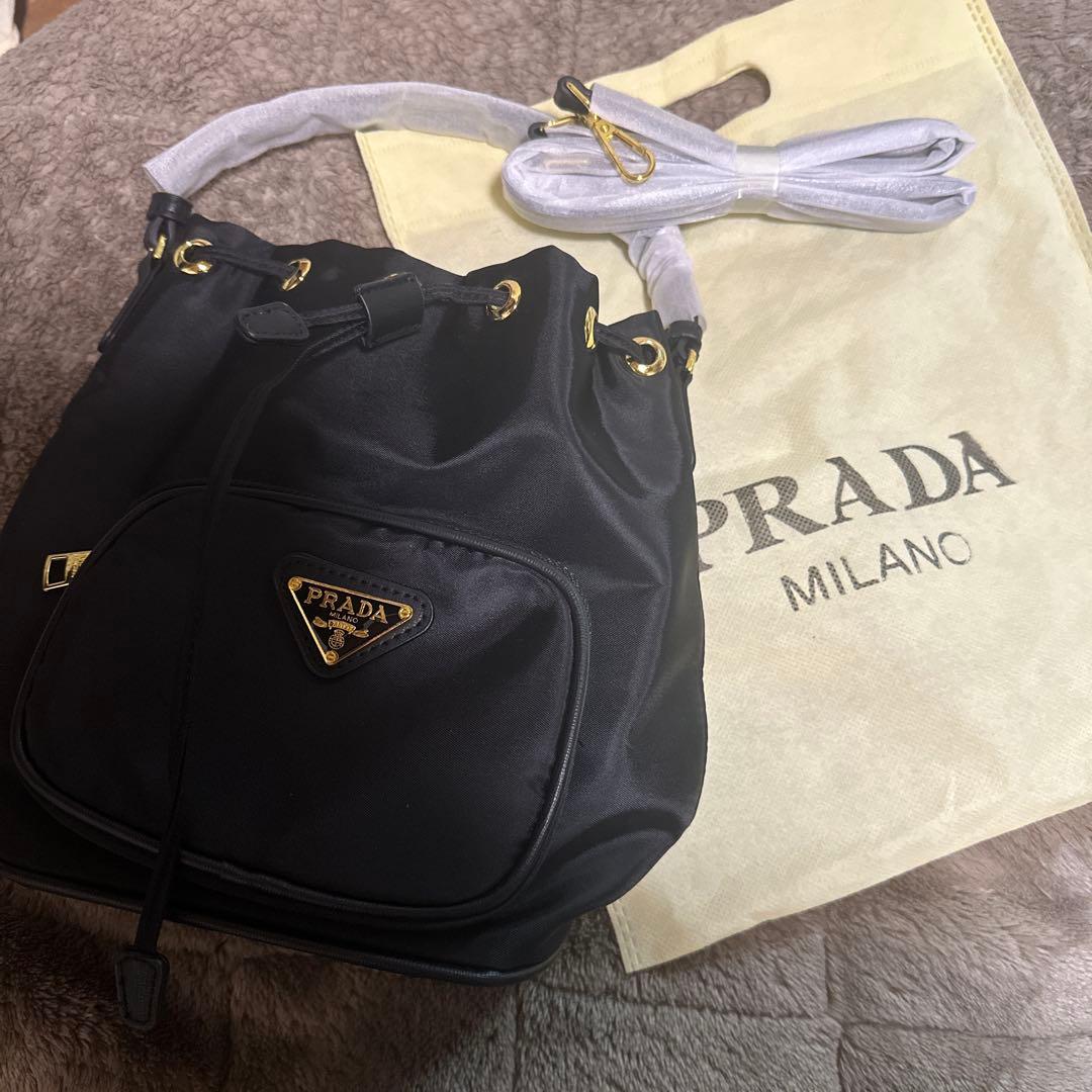 PRADA 巾着型ショルダーバッグ2wayノベルティー