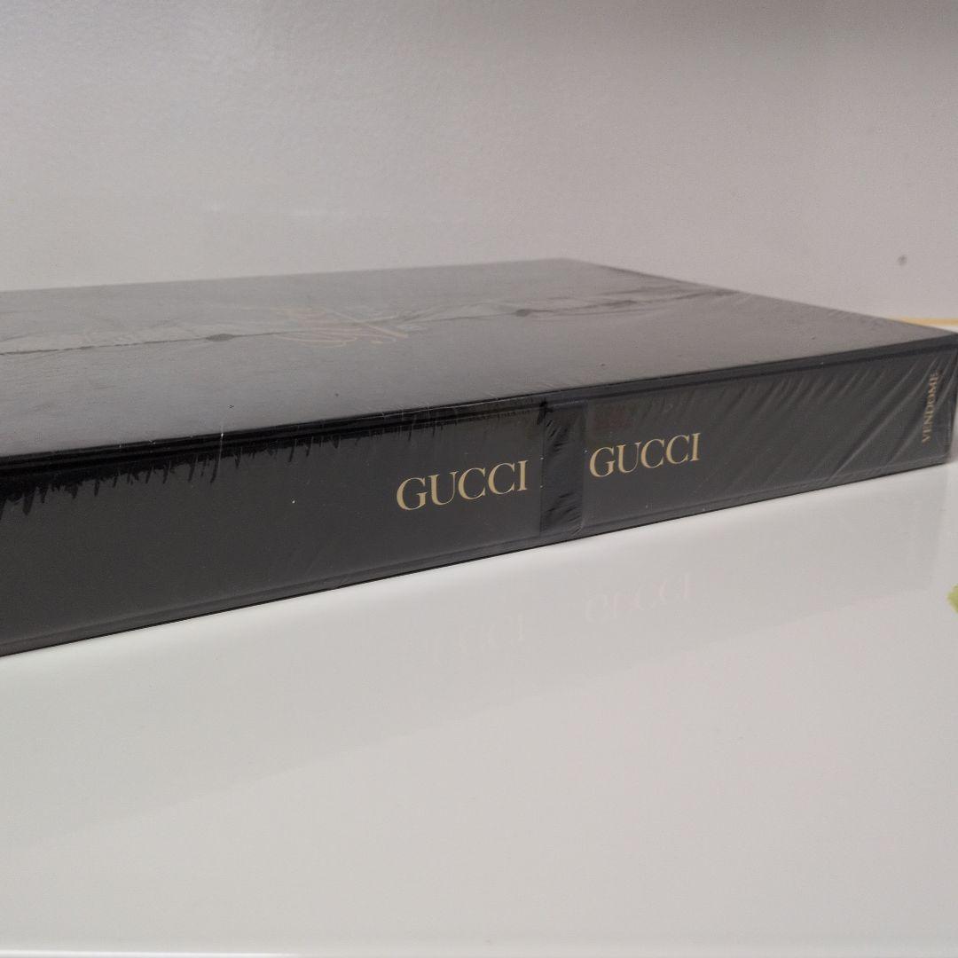 【新品未開封】GUCCI BY GUCCI 洋書