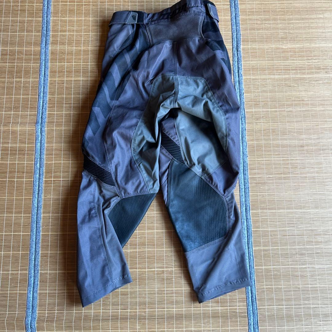 THORモトクロスパンツ