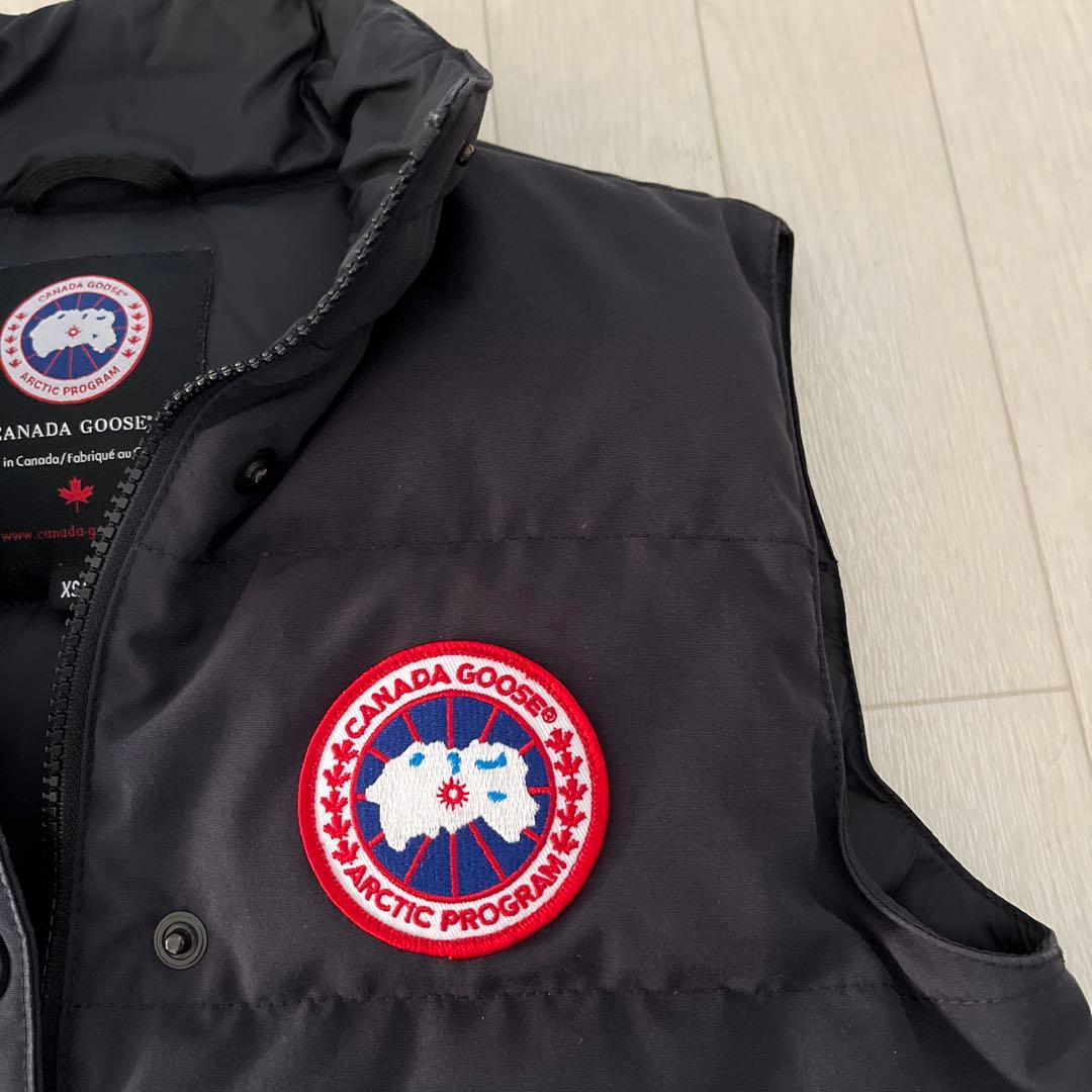   ダウンベスト ネイビー　XS/TP