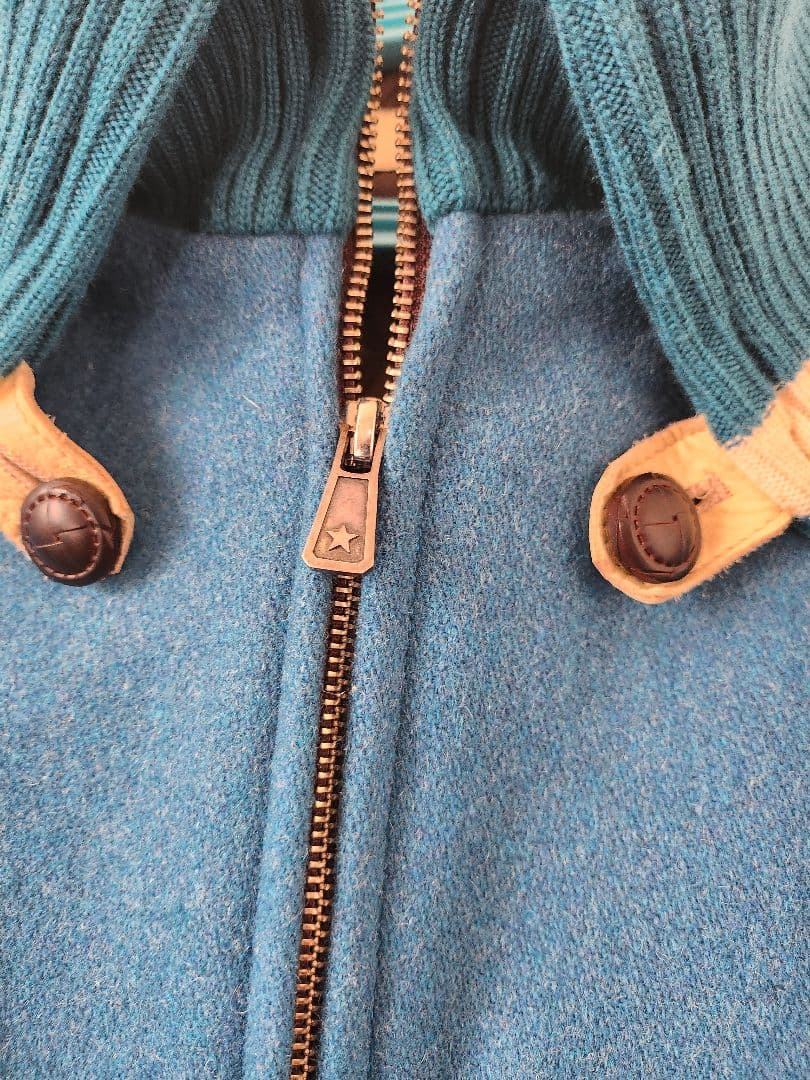 Mエム　スタジャン