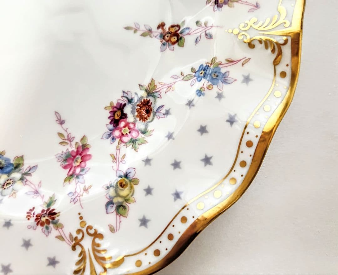 ロイヤルクラウンダービー【ほぼ新品】ロイヤルアントワネット20cmプレート　2枚