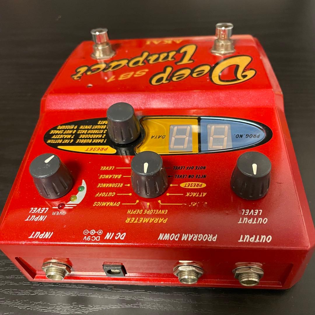 ベース AKAI SB1 Deep Impact BASS synthesizer