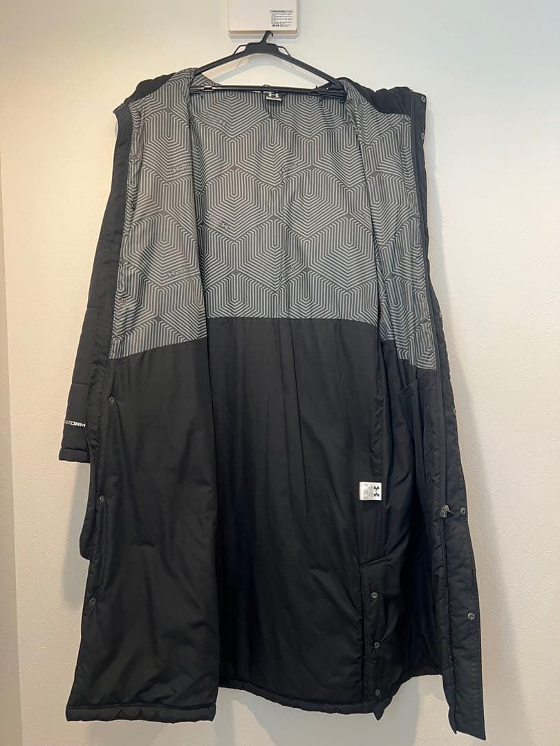 アンダーアーマー　UA ベンチコート　XL ブラック　MTR1327