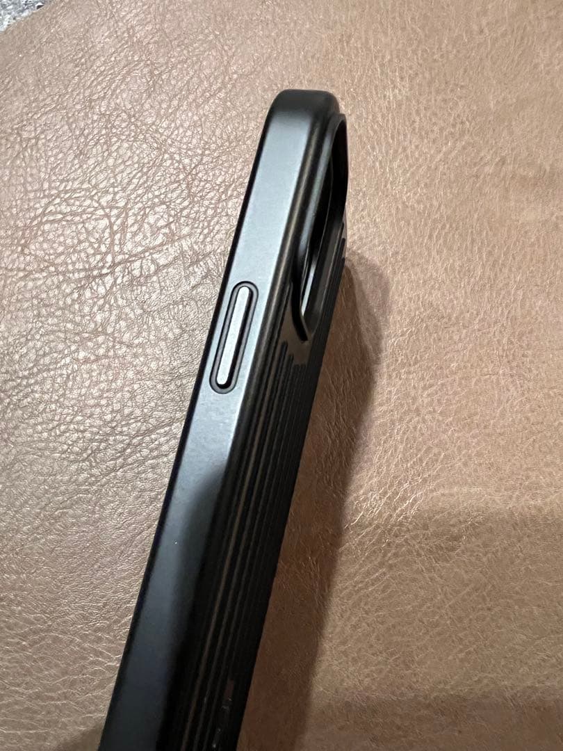 【美品】Rimowa iPhoneケース　13promax