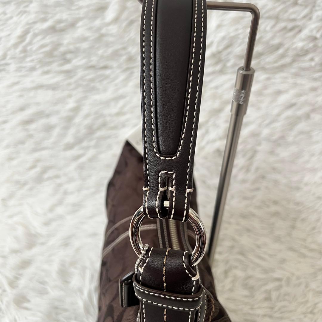 【新品タグ付き】希少✨COACH コーチ ワンショルダー ハーフムーン 茶