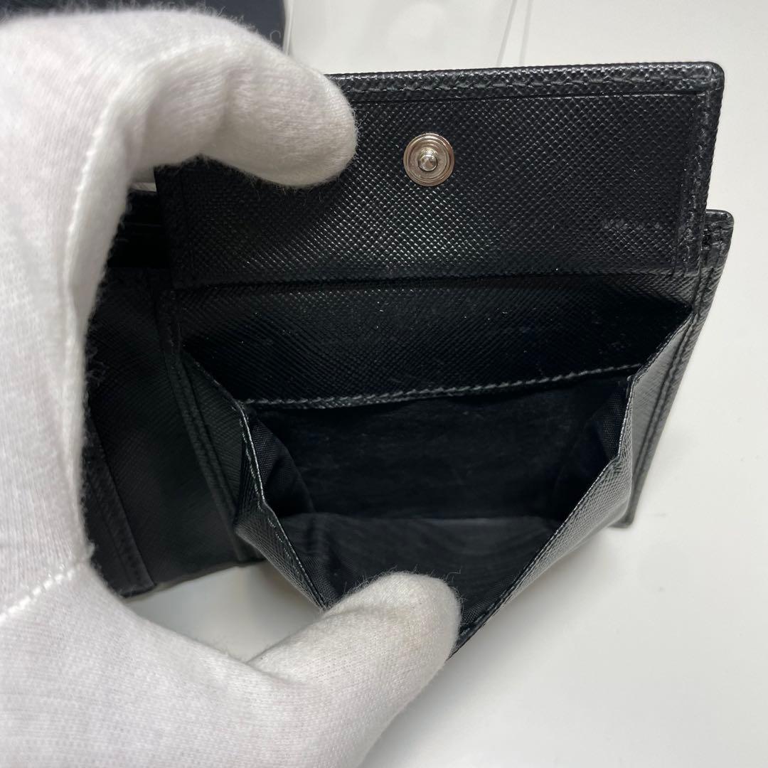 S*5様 PRADA ブラック 二つ折り財布