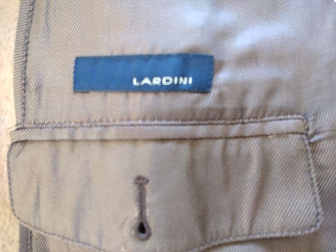 ち9わ LARDINIダブルブレストチェスターコート新品未使用ハンガー付き