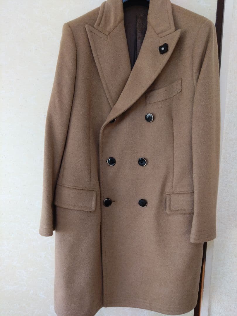 ち9わ LARDINIダブルブレストチェスターコート新品未使用ハンガー付き