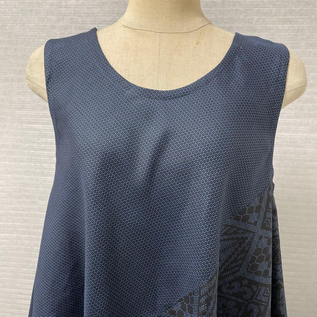 着物ワンピーステントラインロング丈《12》大島紬(証紙付き)等M〜L［紺系］