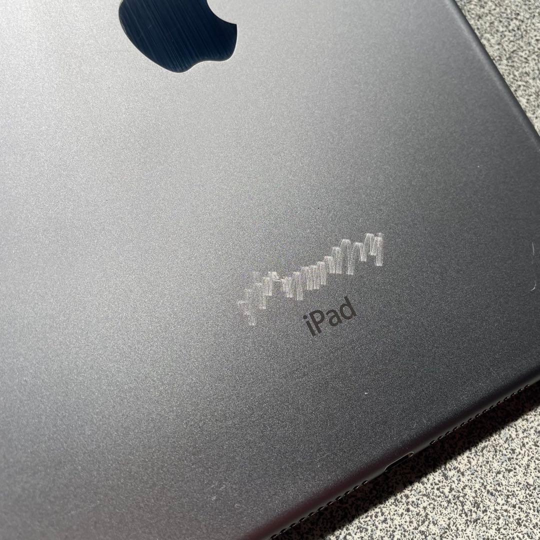 送無料F17 iPad Air 第2世代 スペースグレイ 128GB Wi-Fi