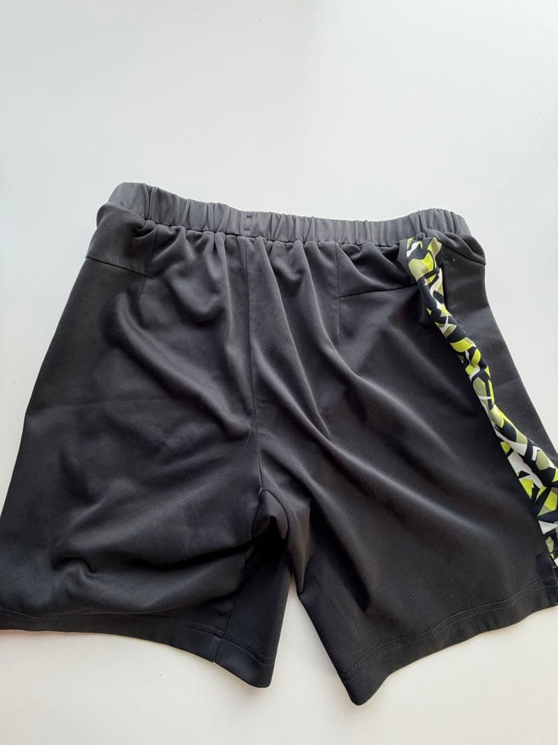 YONEX ハーフパンツ　XLサイズ　廃盤商品　レア