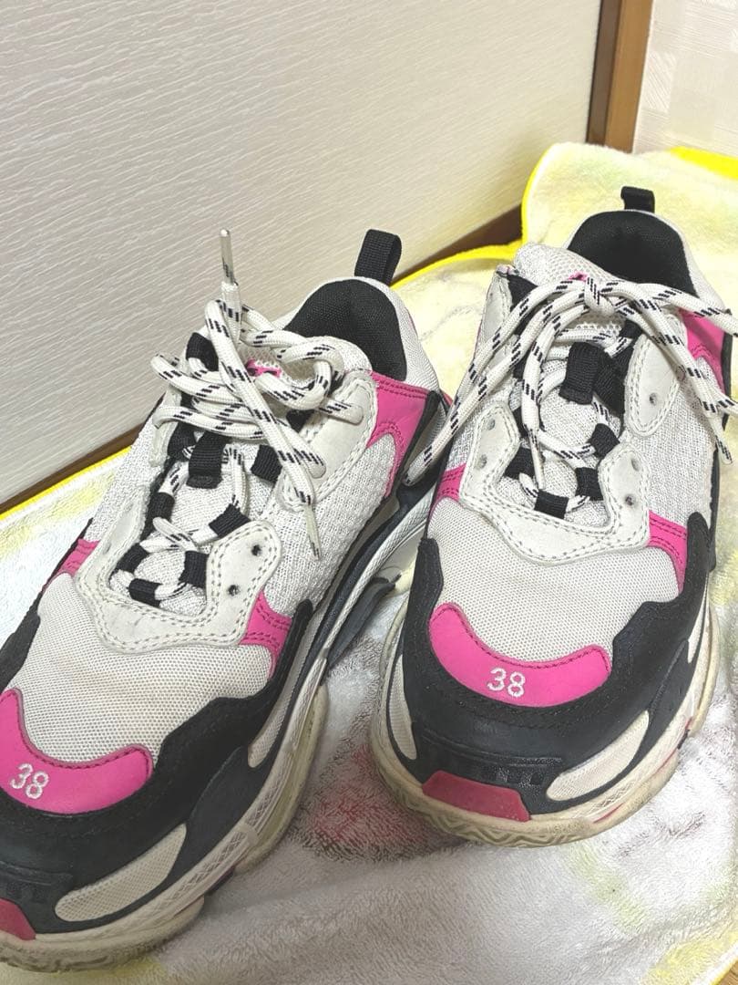 バレンシアガ スニーカー　BALENCIAGA