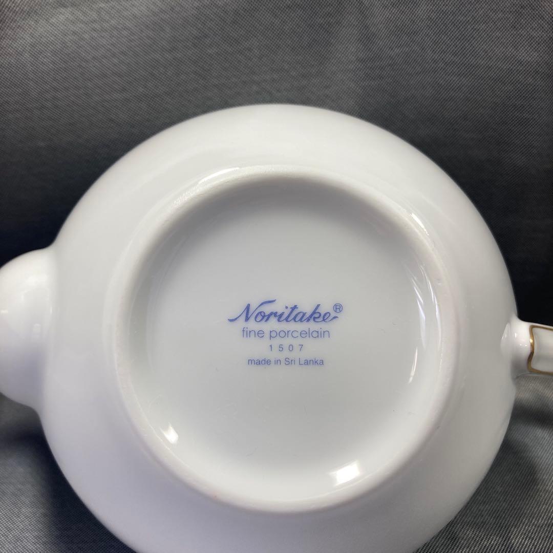 梅ちゃん　ノリタケ　レースウッドゴールド　ティーポット　マグカップ