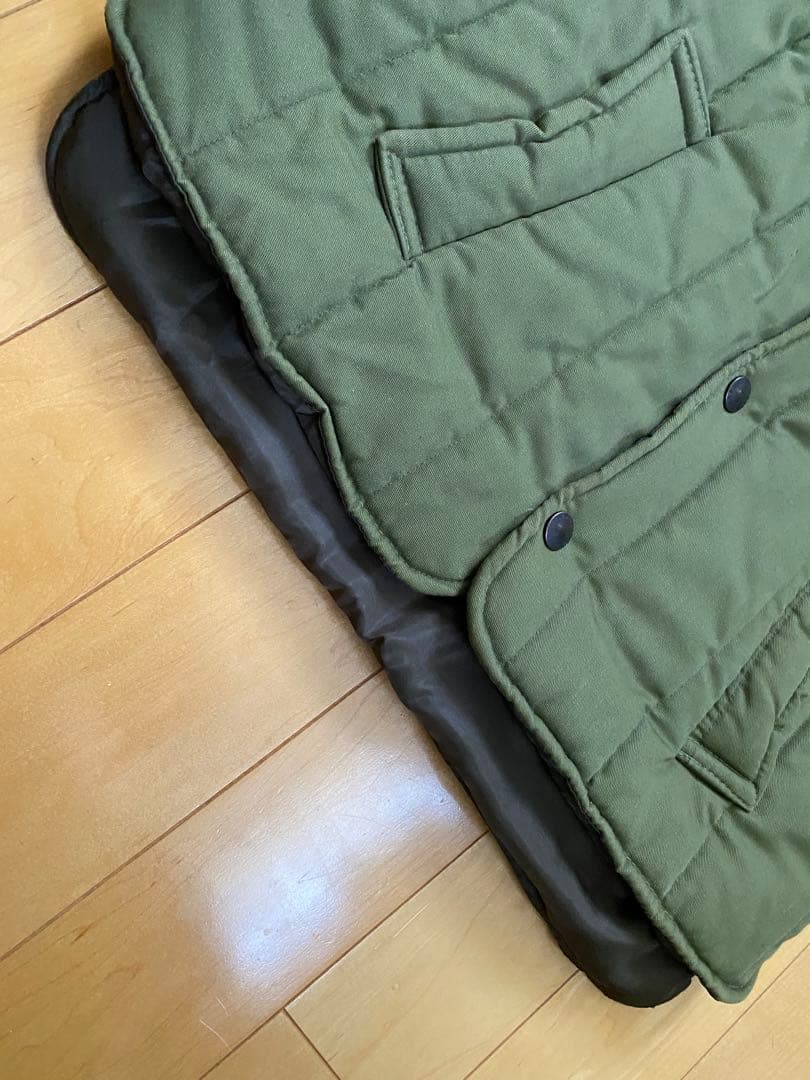 Barbour、バブアー、ベスト、ダウンジャケット、カーキ、サイズ:M