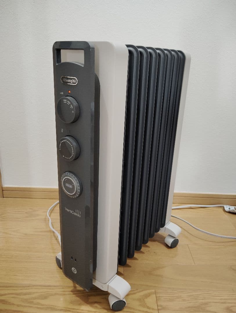 【極美品・未使用級✨️】デロンギ オイルヒーター RHJ21F0812-GY