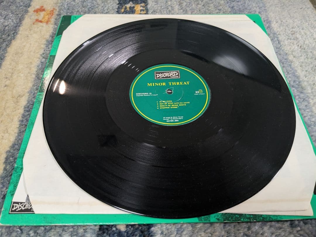 MINOR THREAT レコード