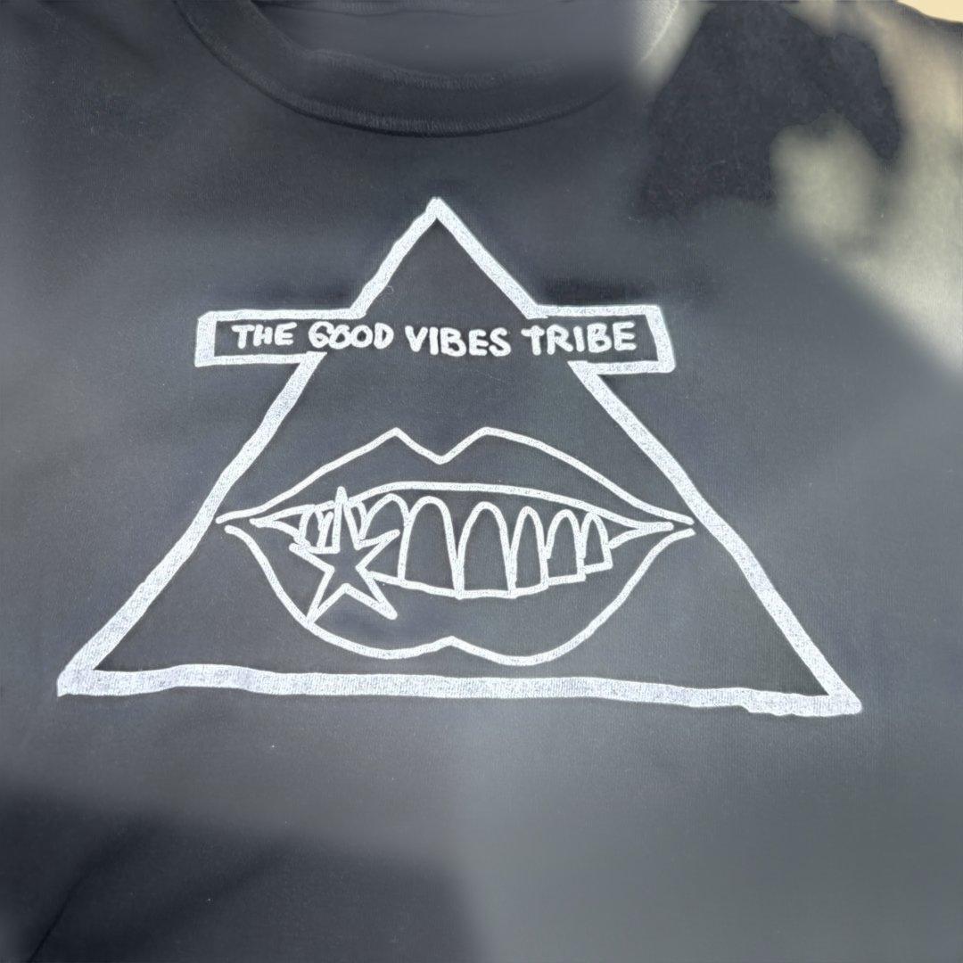 24AW サカイ　ゴンズ　レイヤード　ブラック　ロゴ　GOOD VIBES