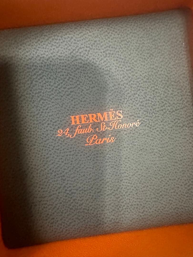 kk エルメス　HERMES マネークリップ　エスケトル　小さい傷有り　箱付き