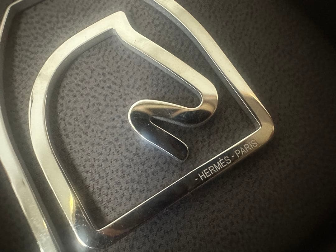 kk エルメス　HERMES マネークリップ　エスケトル　小さい傷有り　箱付き