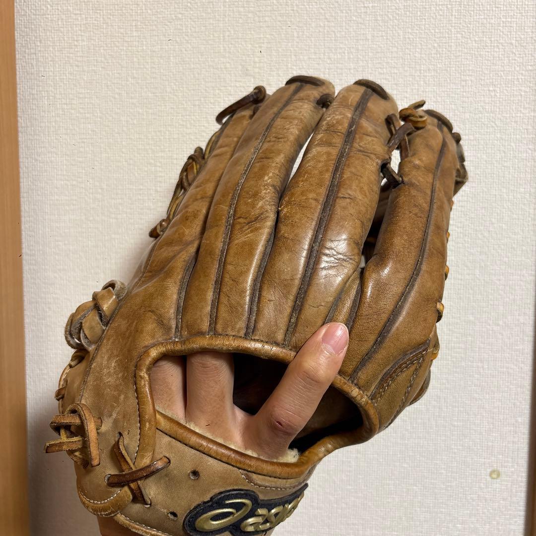 asics ゴールドステージ外野用グローブ　14センチ