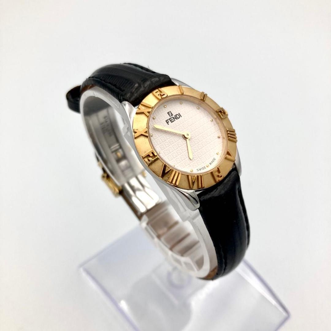 261 新品電池フェンディ 2000L 腕時計 FF ロゴ ゴールド ズッカ柄