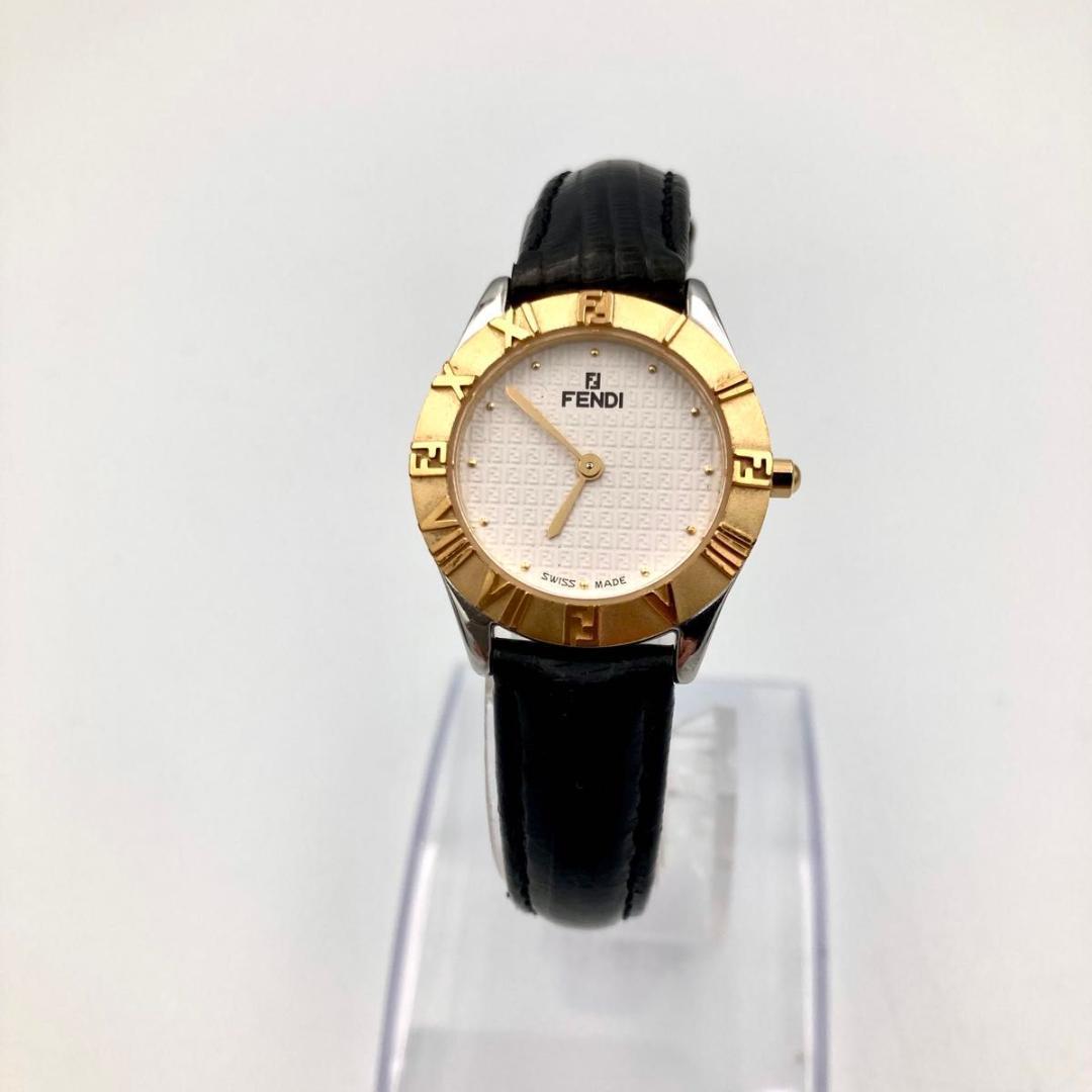 261 新品電池フェンディ 2000L 腕時計 FF ロゴ ゴールド ズッカ柄