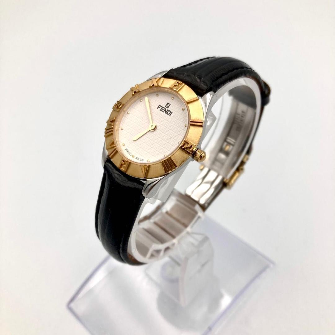 261 新品電池フェンディ 2000L 腕時計 FF ロゴ ゴールド ズッカ柄