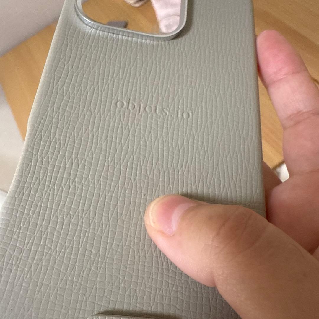 赤字価格ほぼ未使用objects.io iPhone16Pro ホワイトベージュ