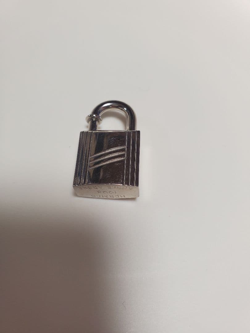 ち*も様 HERMES ネックレス トップ 1998年製 ロック型チャーム