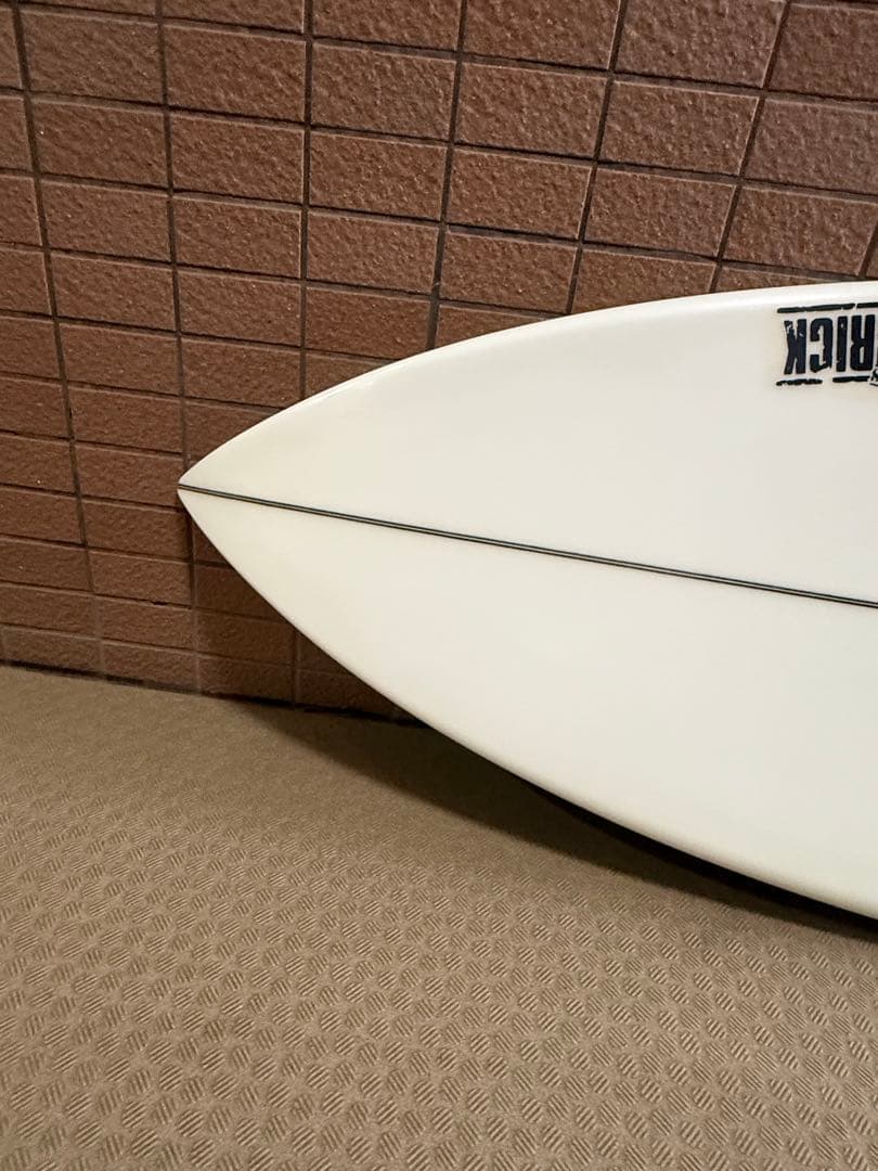 y　 アルメリック　5’8”ネックベアード2 USシェイプ日本正規品