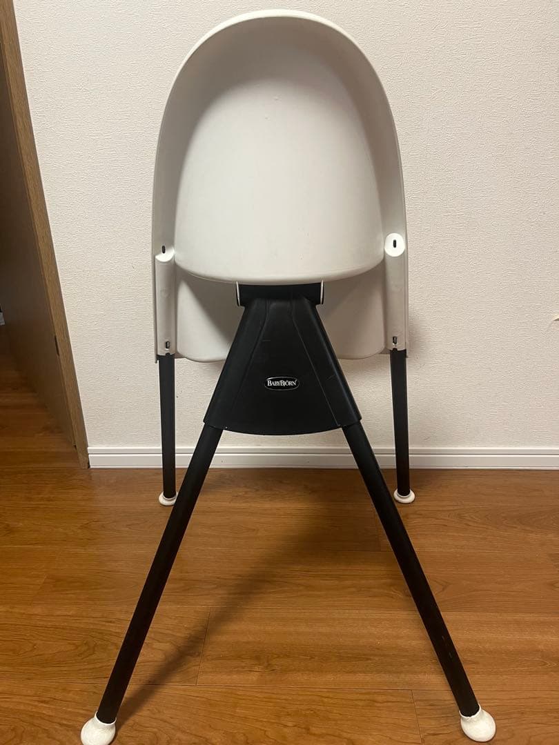 ベビービョルン　BABYBJÖRN ハイチェア ホワイト/ブラック