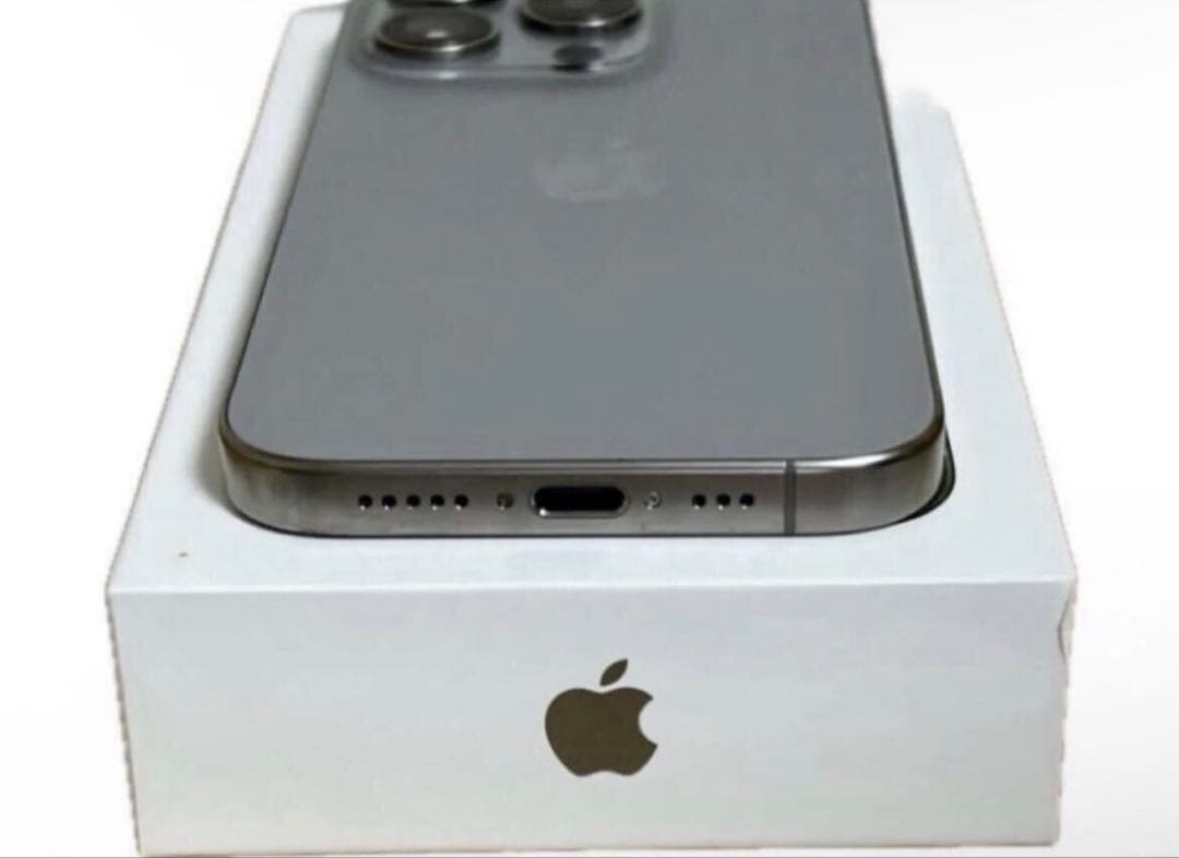 フ*ム様 iPhone15Pro