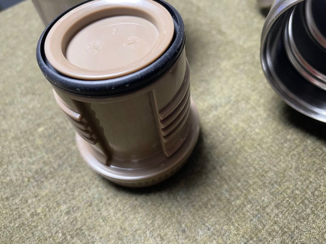 【限定品】スタンレー トラウト　1Ｌ クラシック　真空ボトル