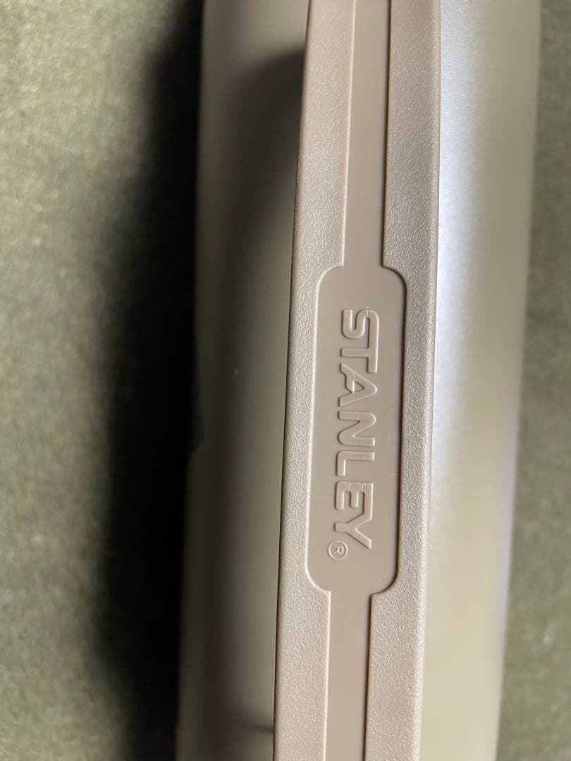 【限定品】スタンレー トラウト　1Ｌ クラシック　真空ボトル