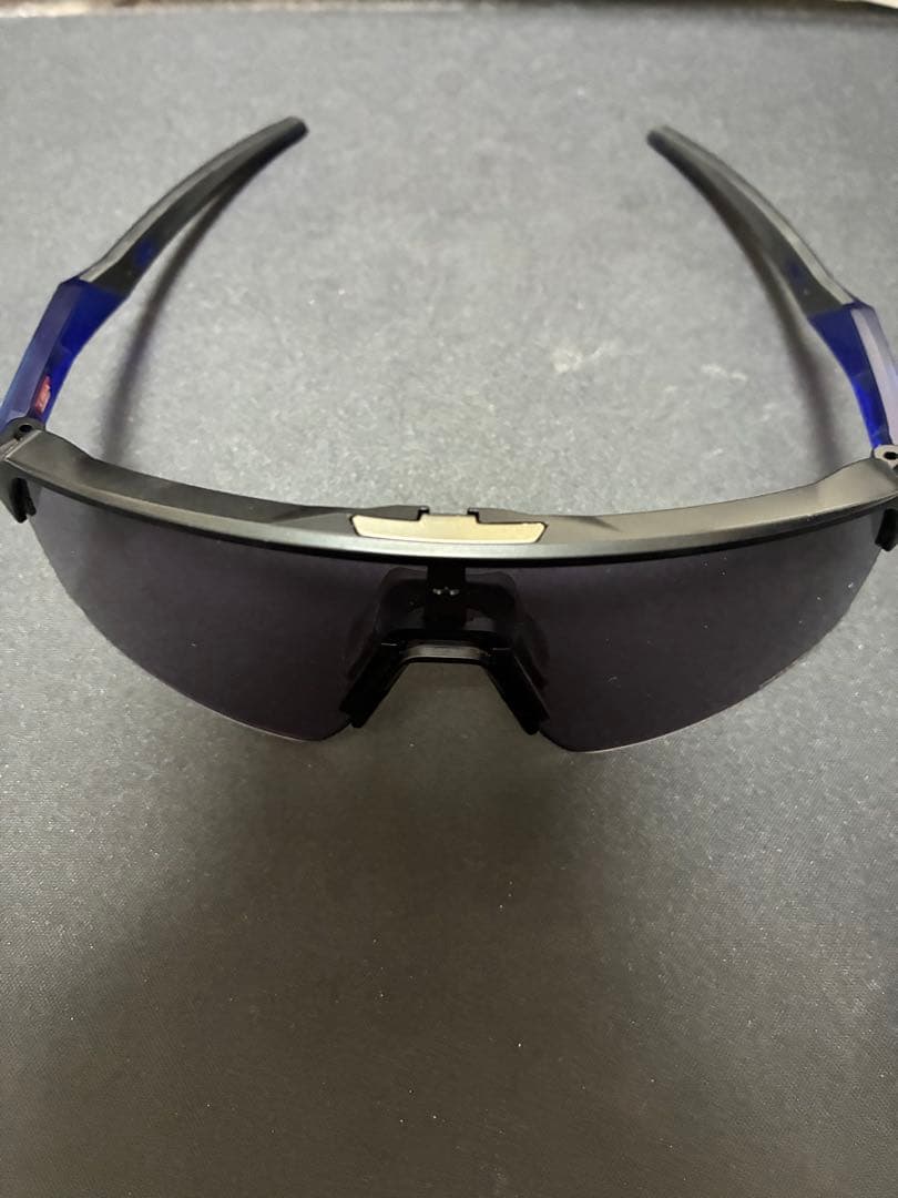 の*太様 Oakley Sutro Lite ケース付き