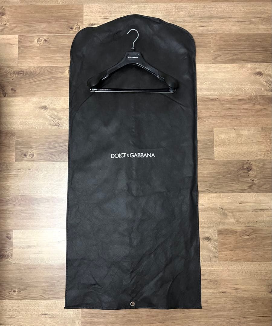 未使用タグ付属品ハンガー＆ガーメント付き DOLCE&GABBANA スーツ