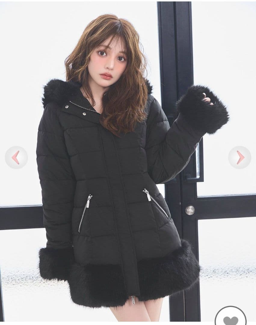 ソルニくびれダウンコート新品タグ付き完売今期ダウン黒