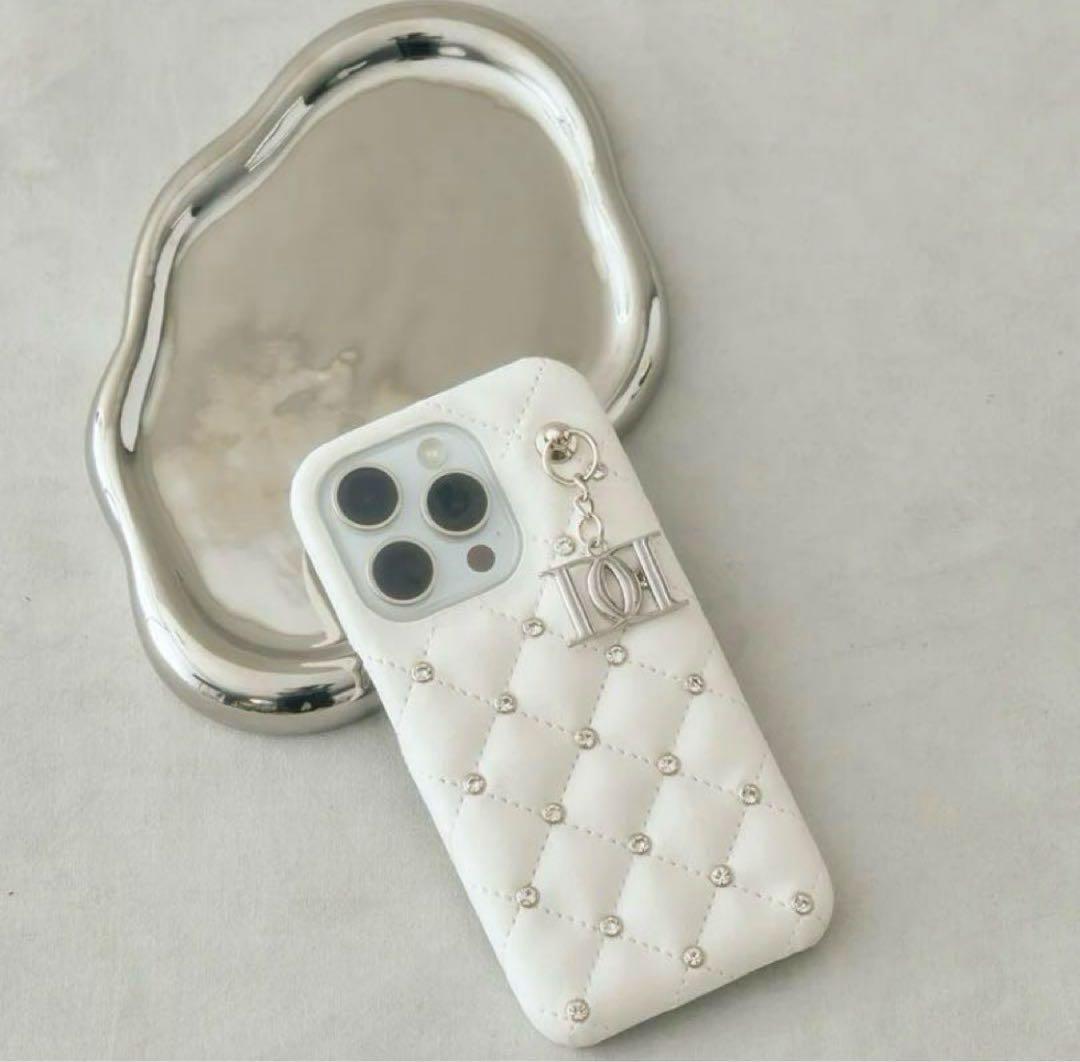 キルティングビジューDDチャームiPhoneケース16