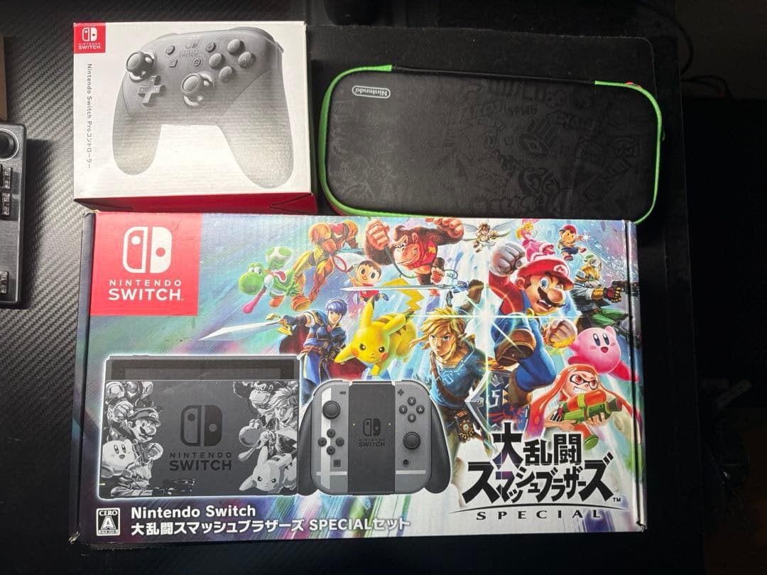 任天堂Switch大乱闘スマッシュブラザーズモデル プロコン ケース付き